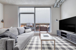 Downtown 1BR w Gym Roof WD nr Pike Pl Mkt SEA-239